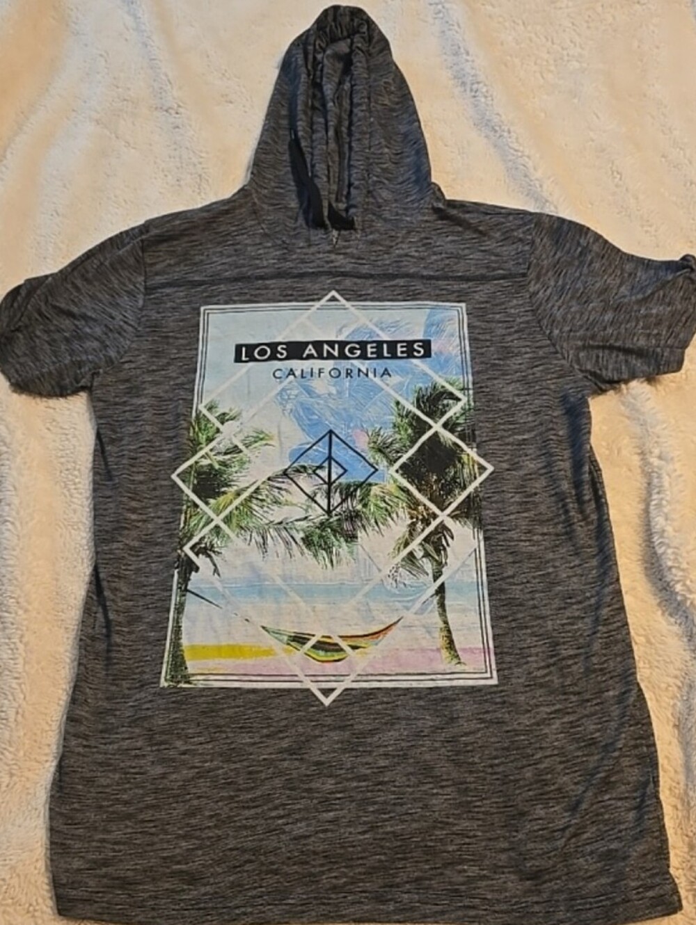 091726  Fifth Sun T Shirt los angels California size medium hoodie bbox 22dd